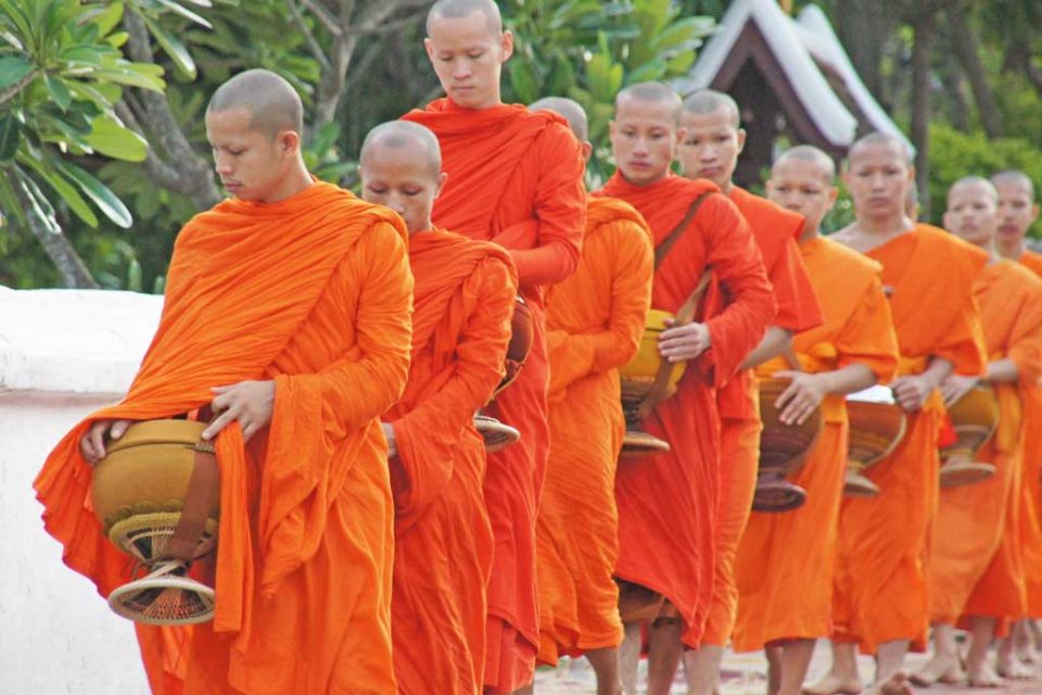 luang prabang monks alms