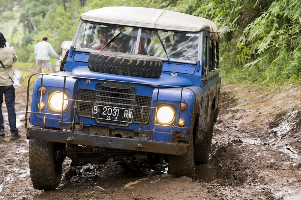 4WD off-raod Bandung Indonesia - Trucks