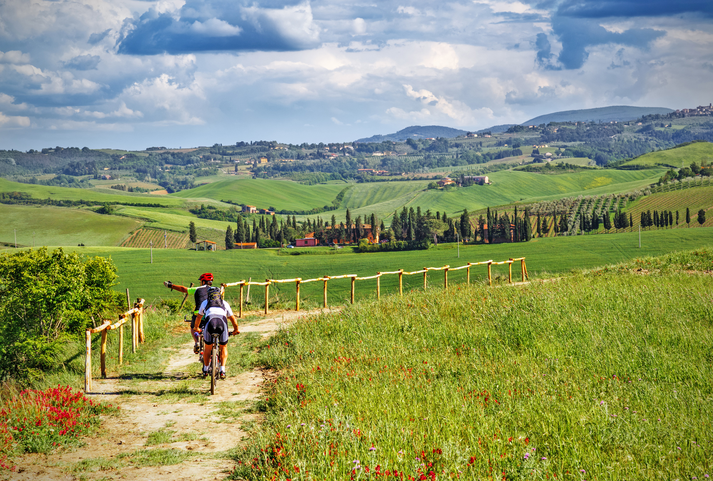 biking tuscany