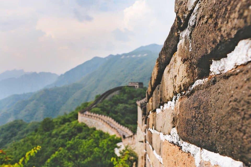 china-guide-wall