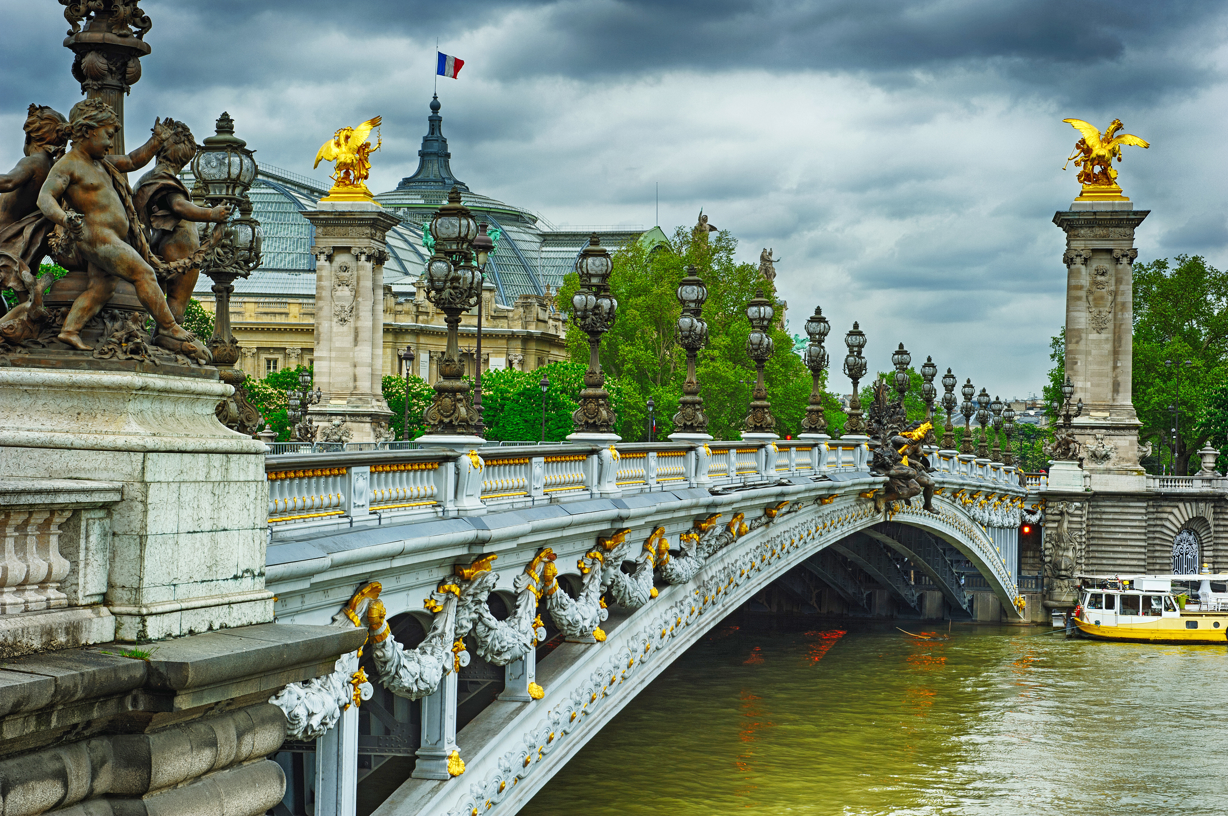 Alexandra the third bridge in paris
