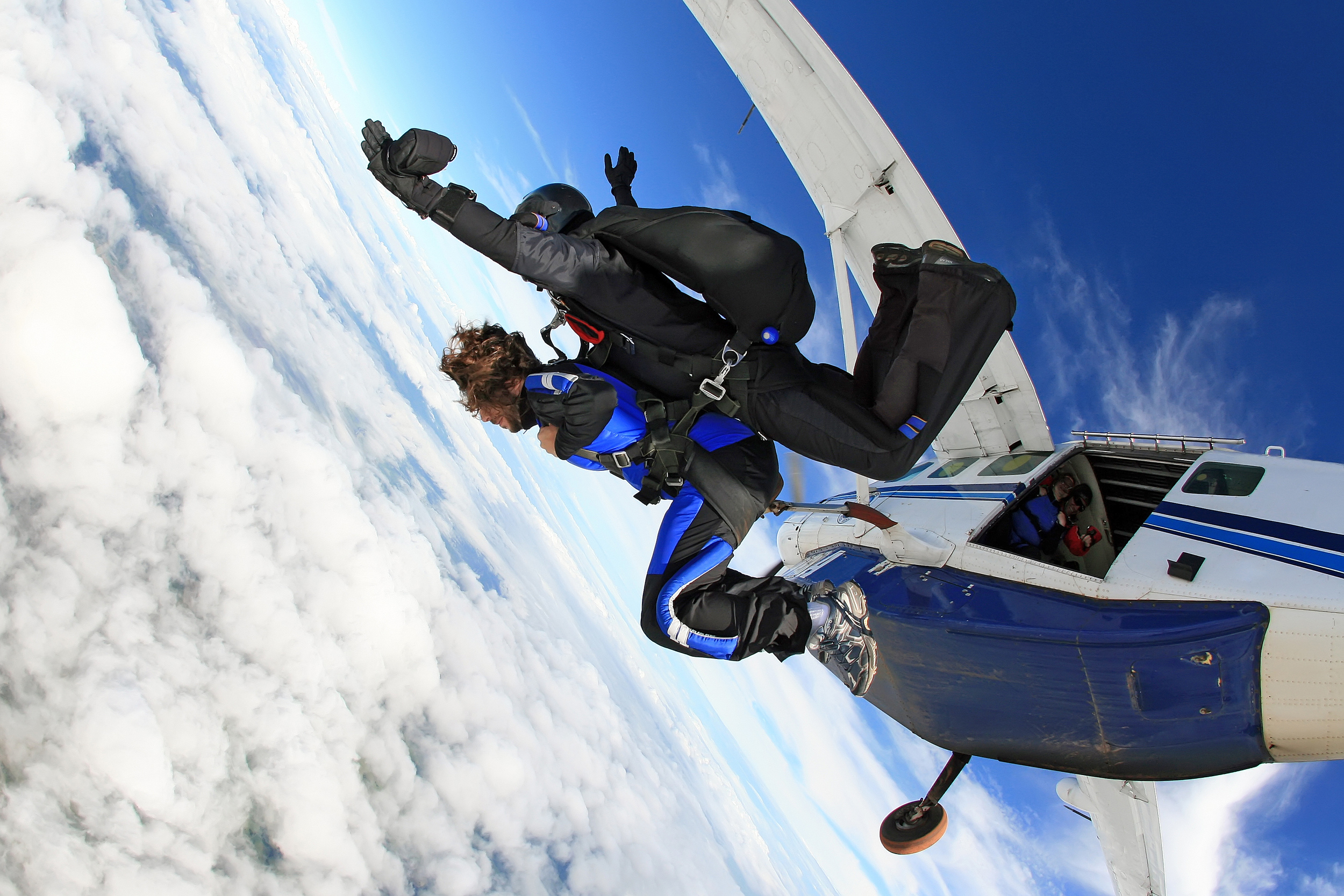 reasons to go skydiving
