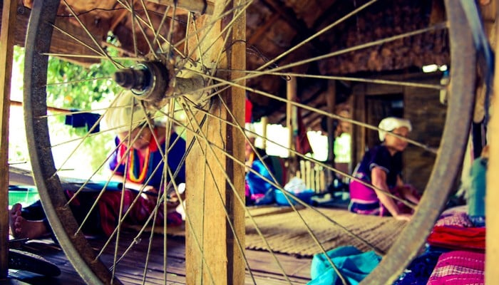 weaving baan tong luang village