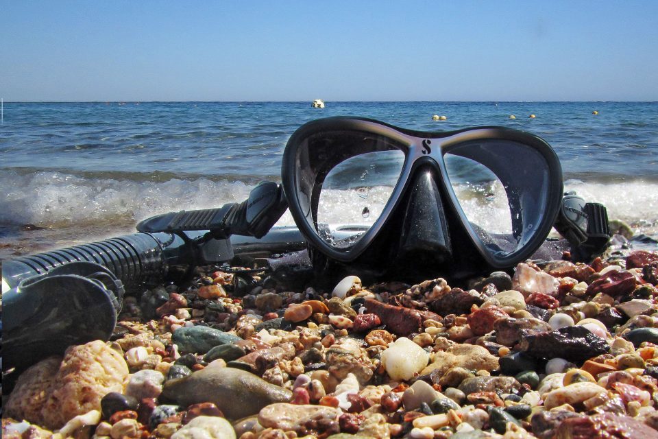 snorkeling gear equipment