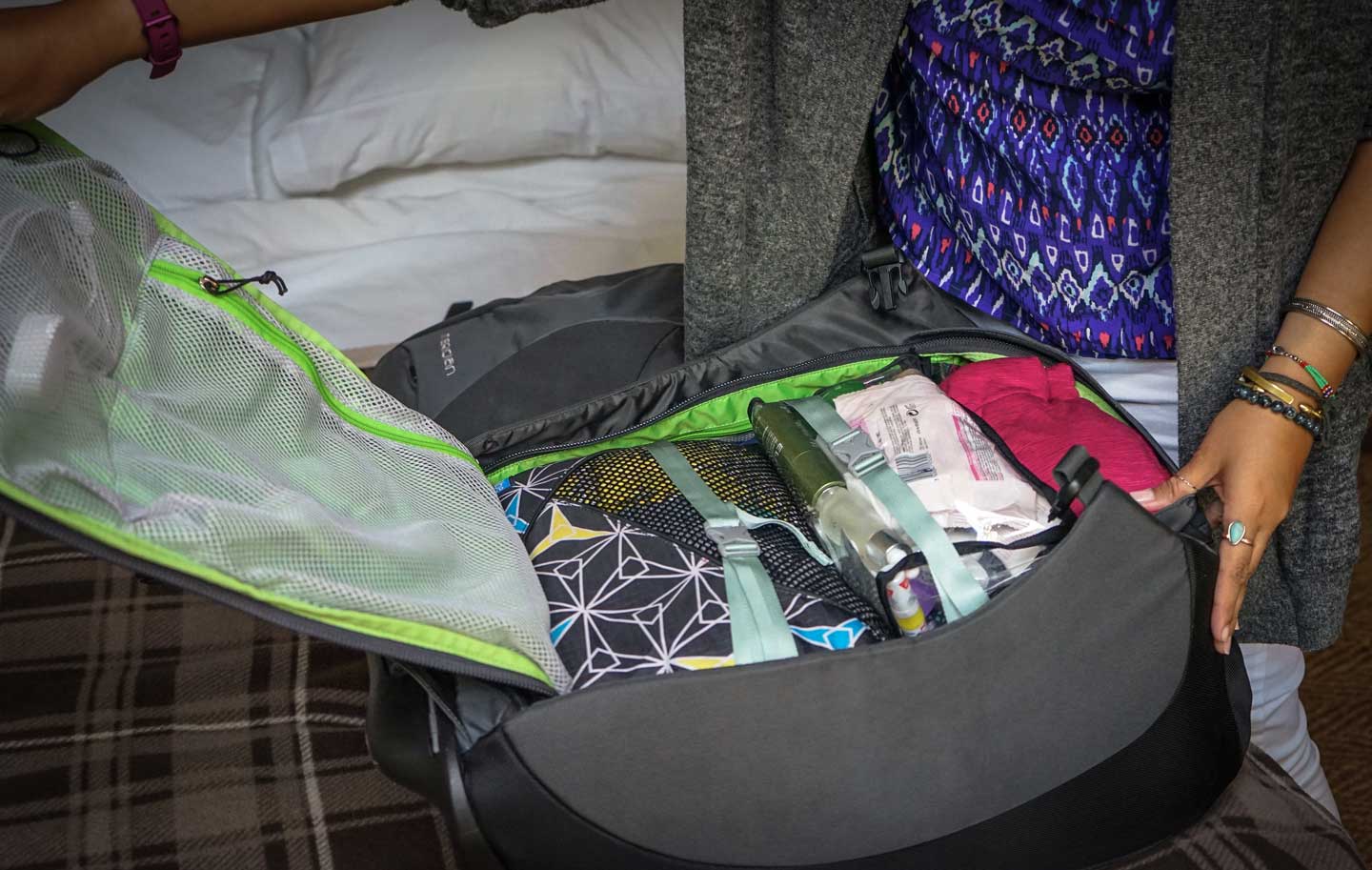 inside-of-osprey-bag