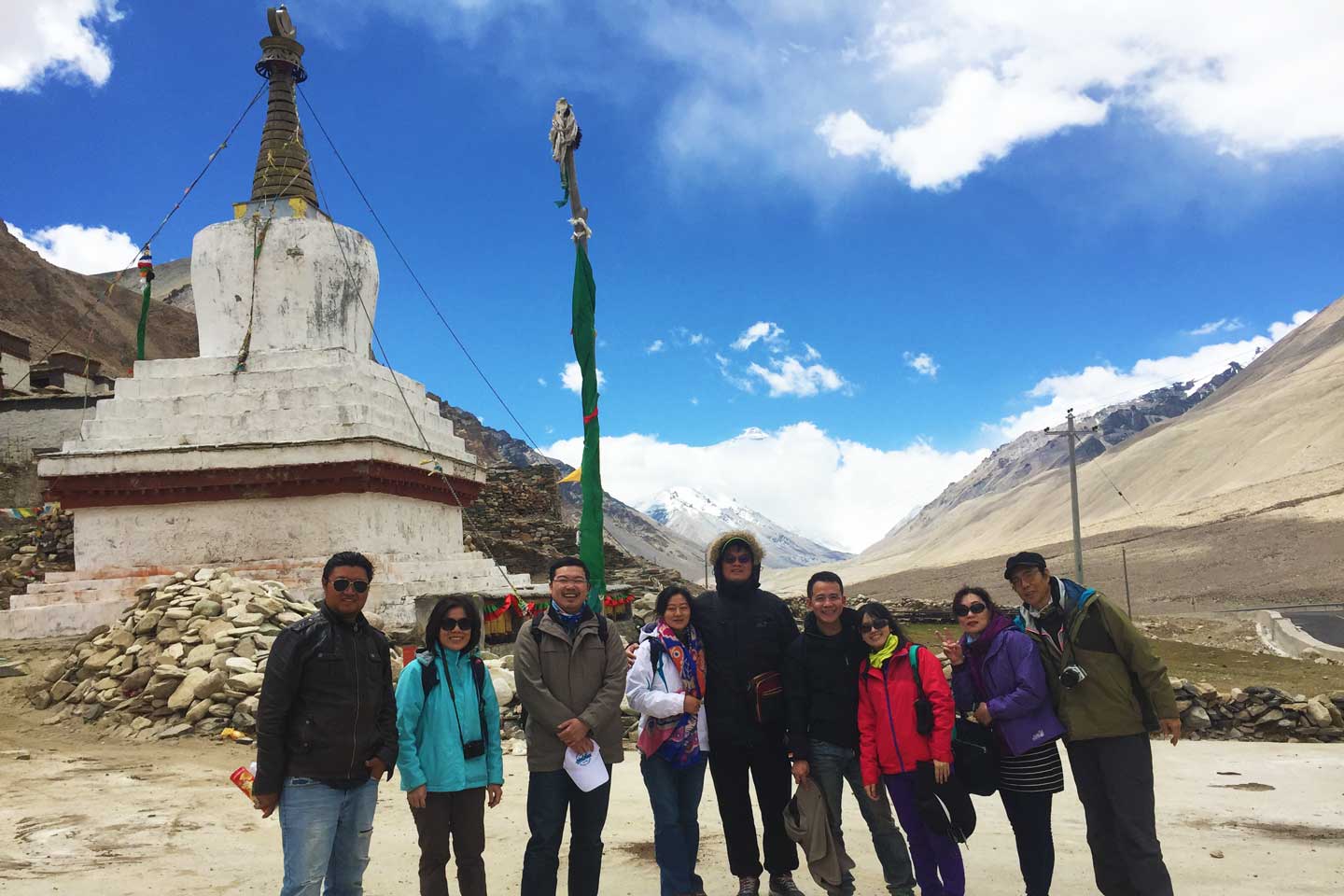 tibet-travel-monastary