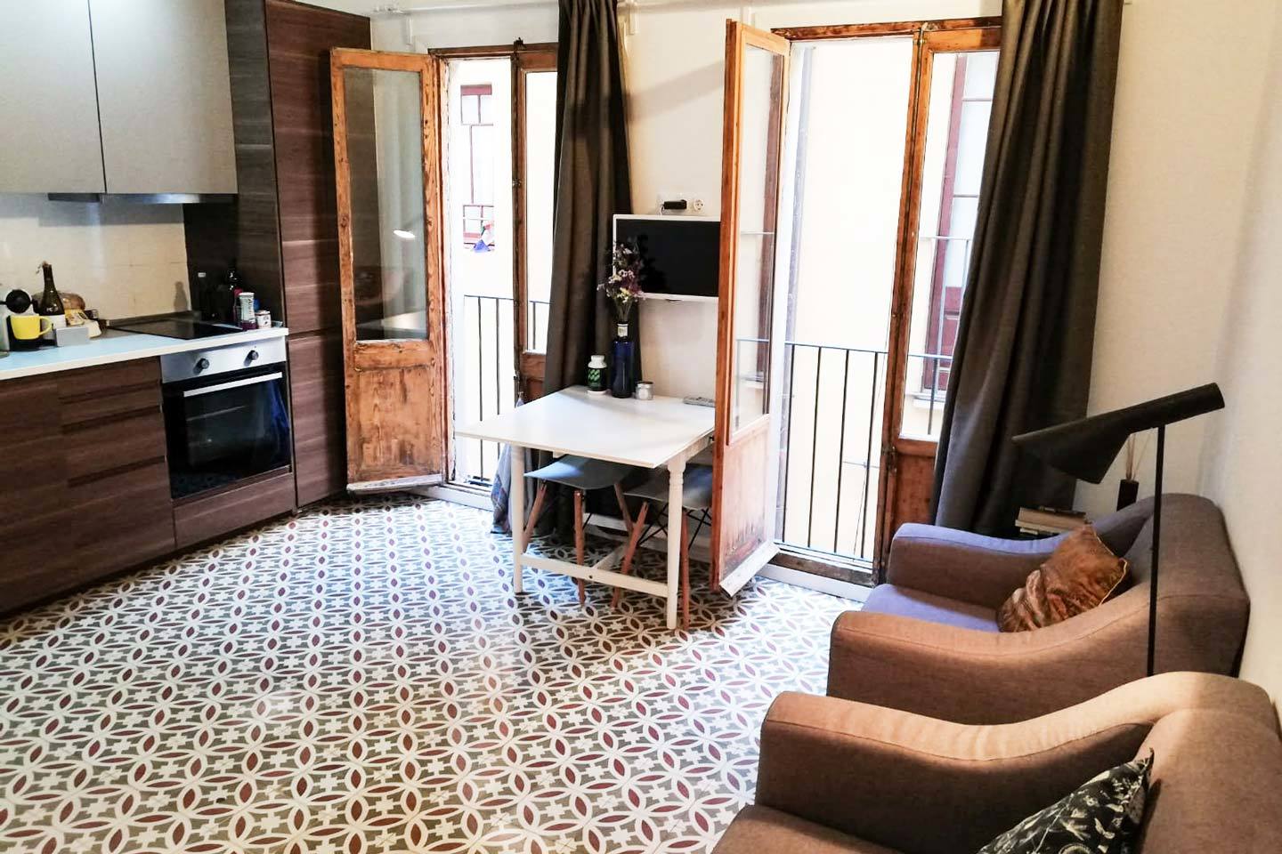 barcelona apartment airbnb