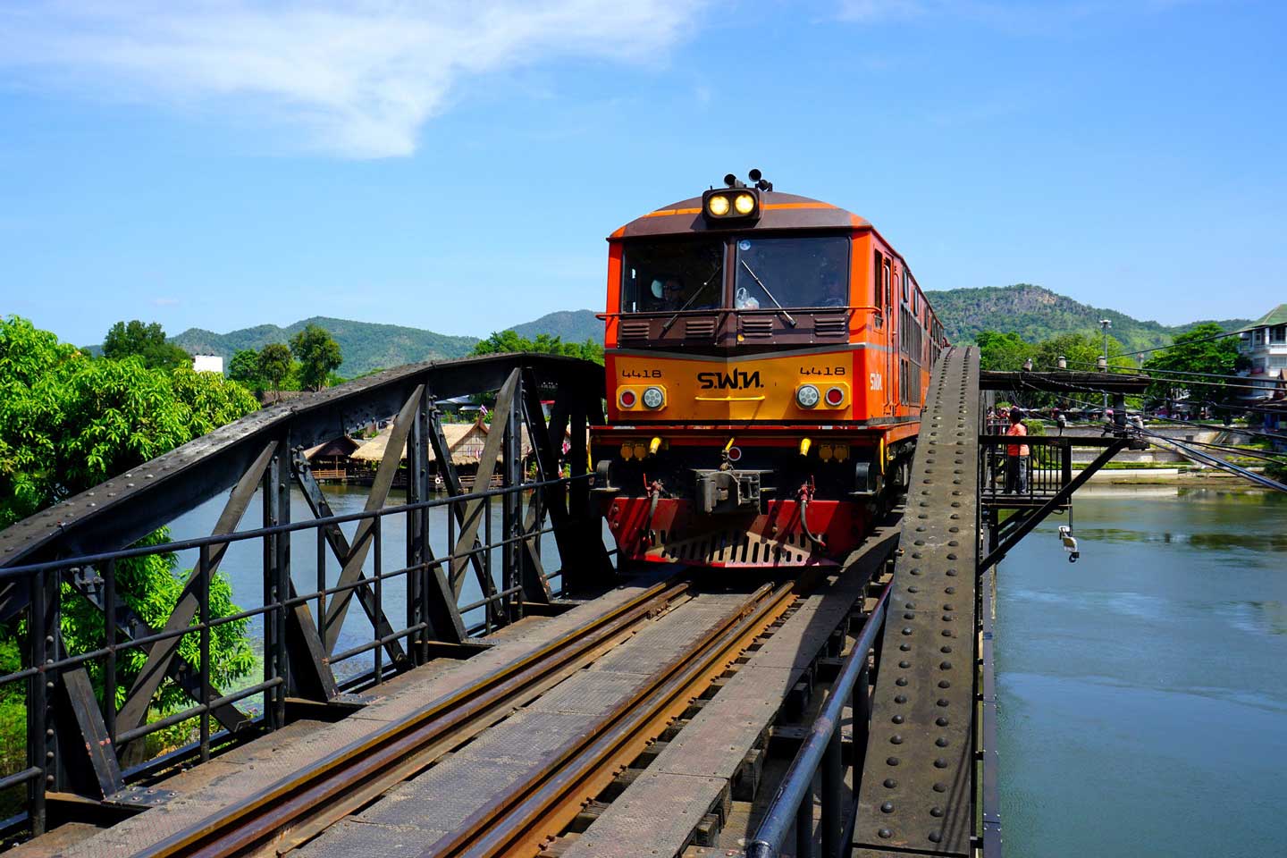 train-thailand