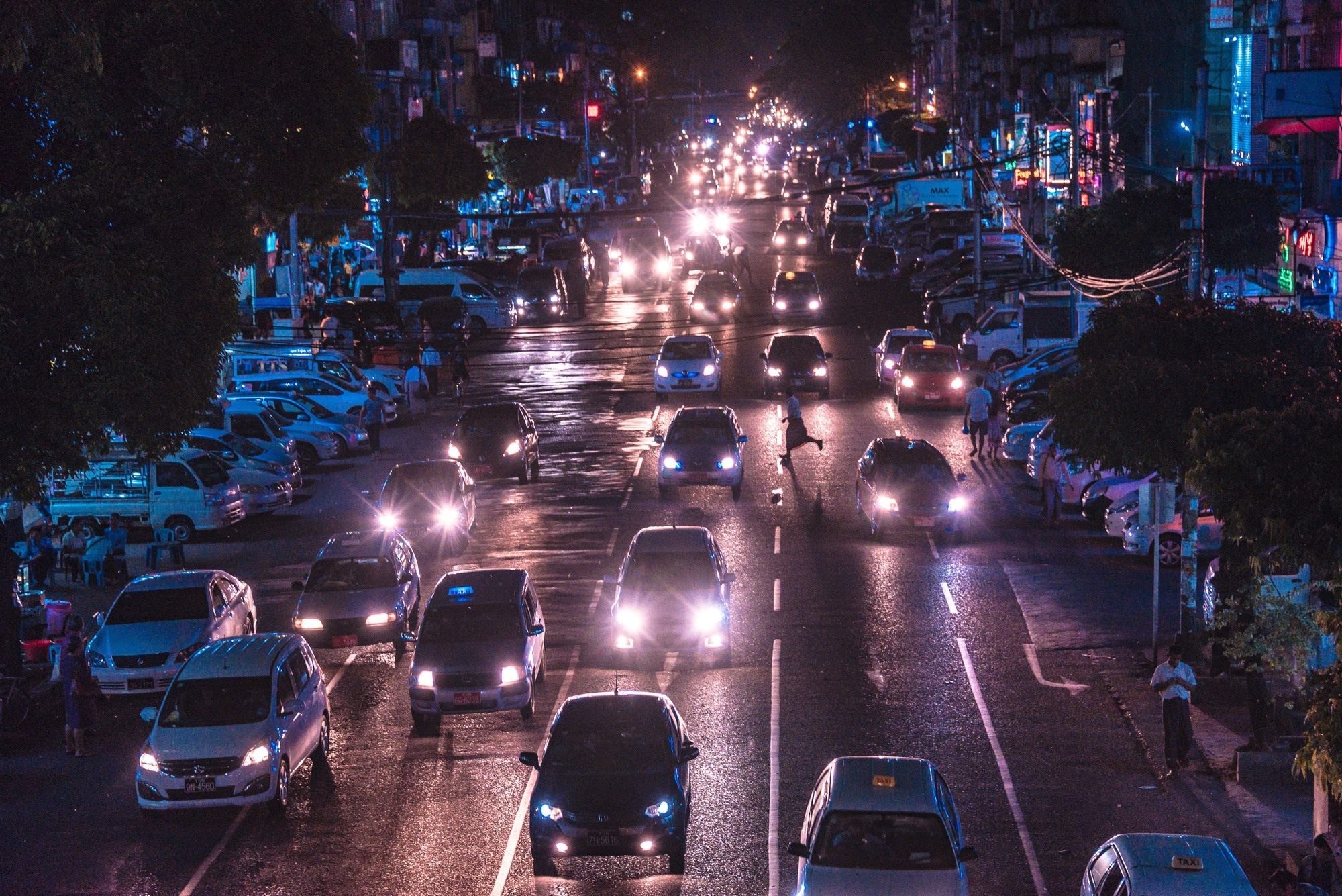 many cars driving at night