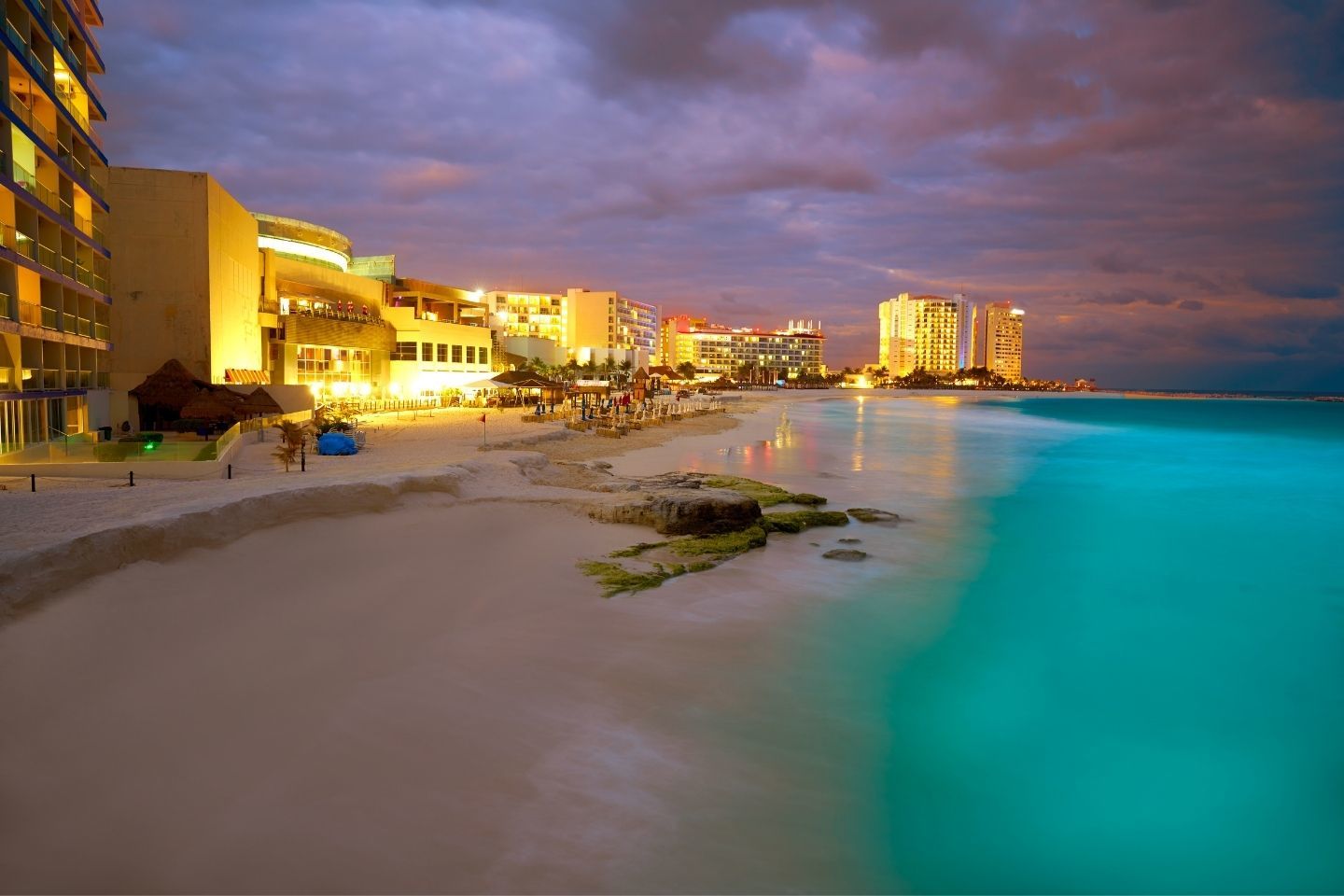 best month to go cancun mexico