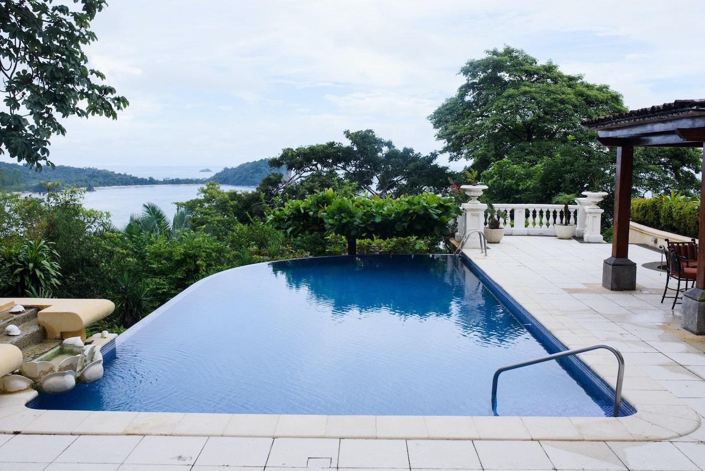 airbnb in costa rica with pool overlooking the ocean
