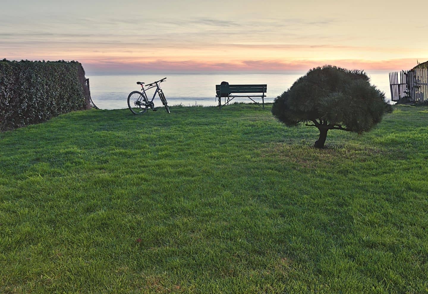 Bike at sunset near the ocean in Santa Cruz!-min