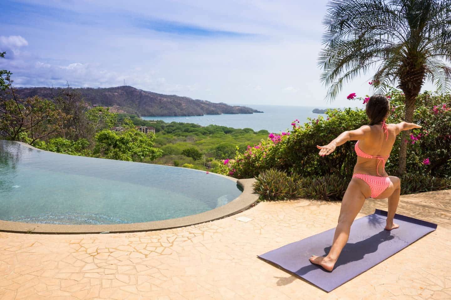 woman doing a yoga in costa rica