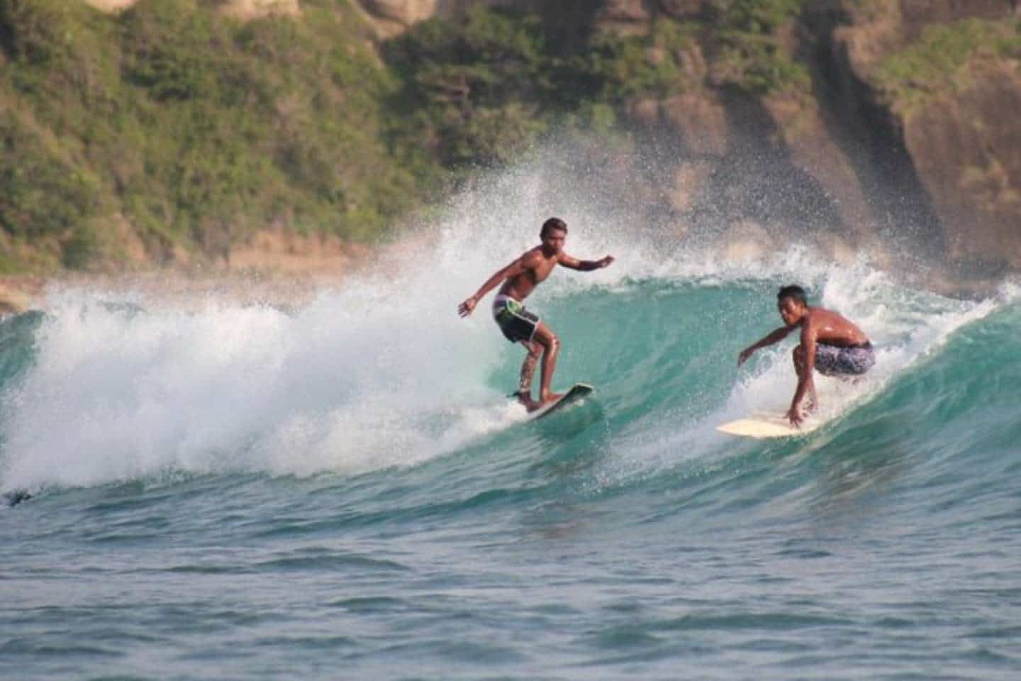 6 Day Easy Surf Camp for Beginners and Intermediates